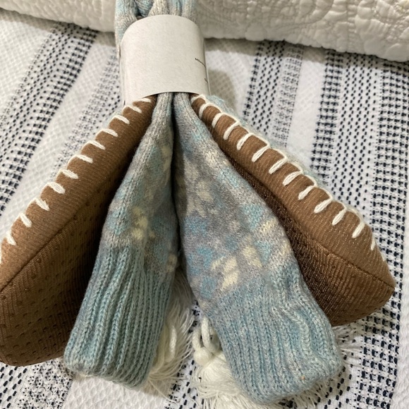 This is One pair of Luk Ees By Muk Luks Slipper Socks Women L/XL NWT - Picture 6 of 7